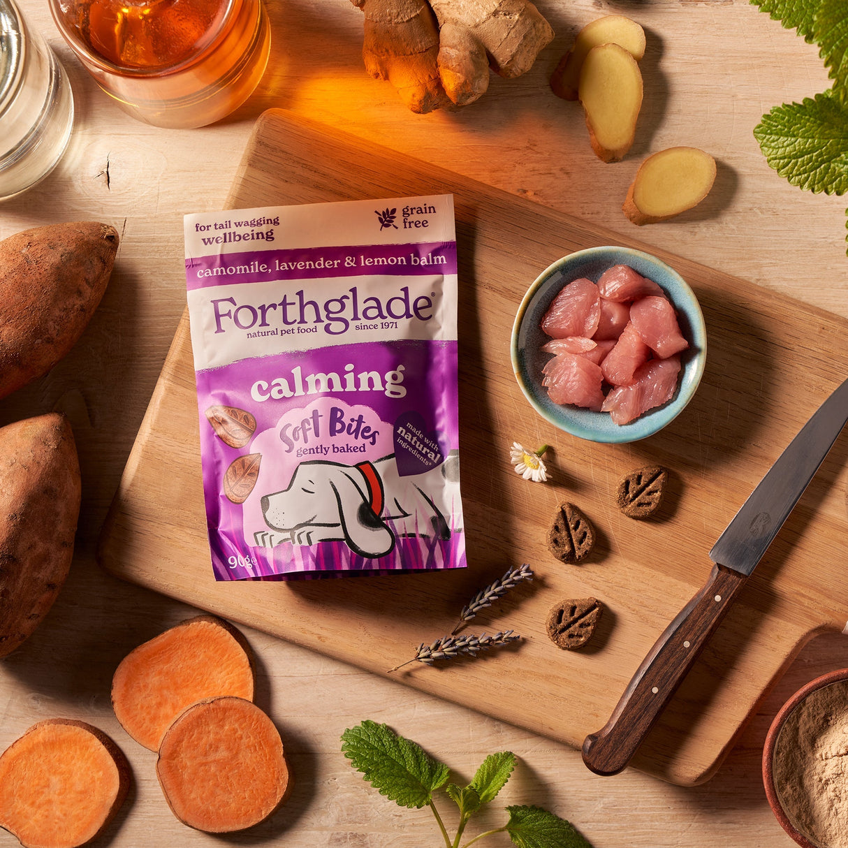 Forthglade Soft Bites Calming Dog Treats With Camomile & Lavender - 8 x 90g, Forthglade,