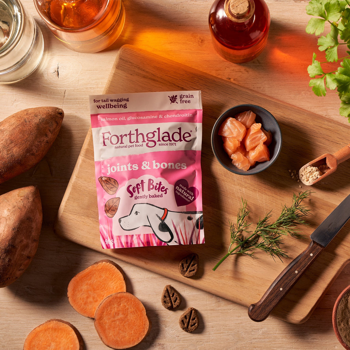 Forthglade Soft Bites Grain Free Joints & Bones Salmon Treats - 8 x 90g, Forthglade,