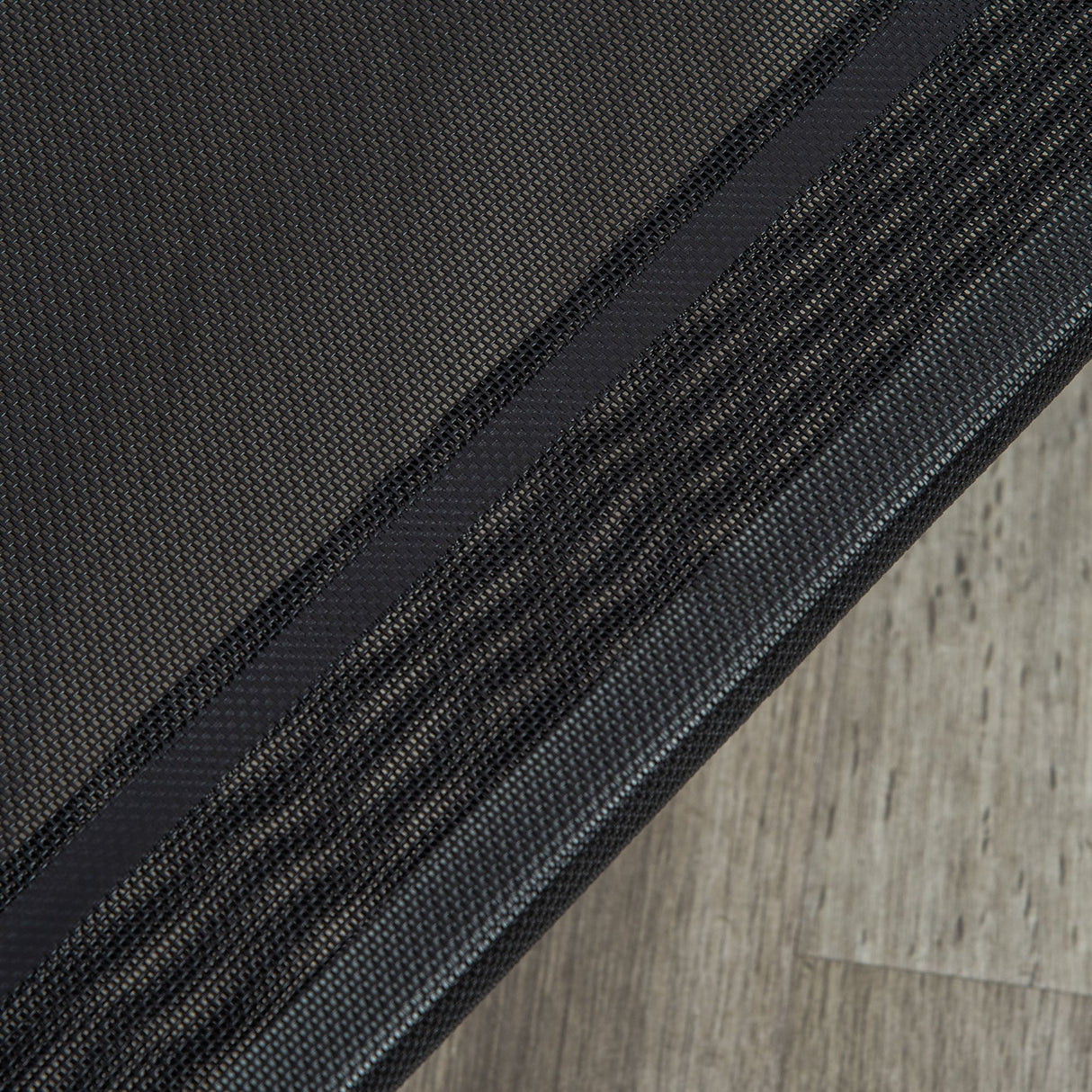 Elevated Pet Bed Cooling for Large Sized Dogs with Non-slip Pads Steel Frame Breathable Mesh Fabric, 130 x 90 x 20 cm, PawHut,