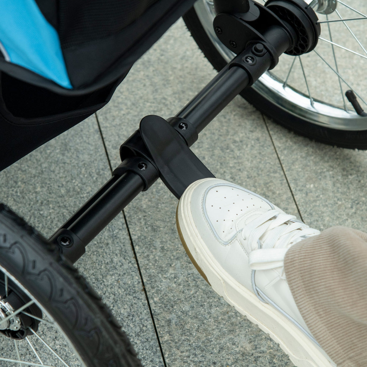 Three - Wheel Foldable Pet Stroller for Small/Medium Dogs, PawHut, Blue