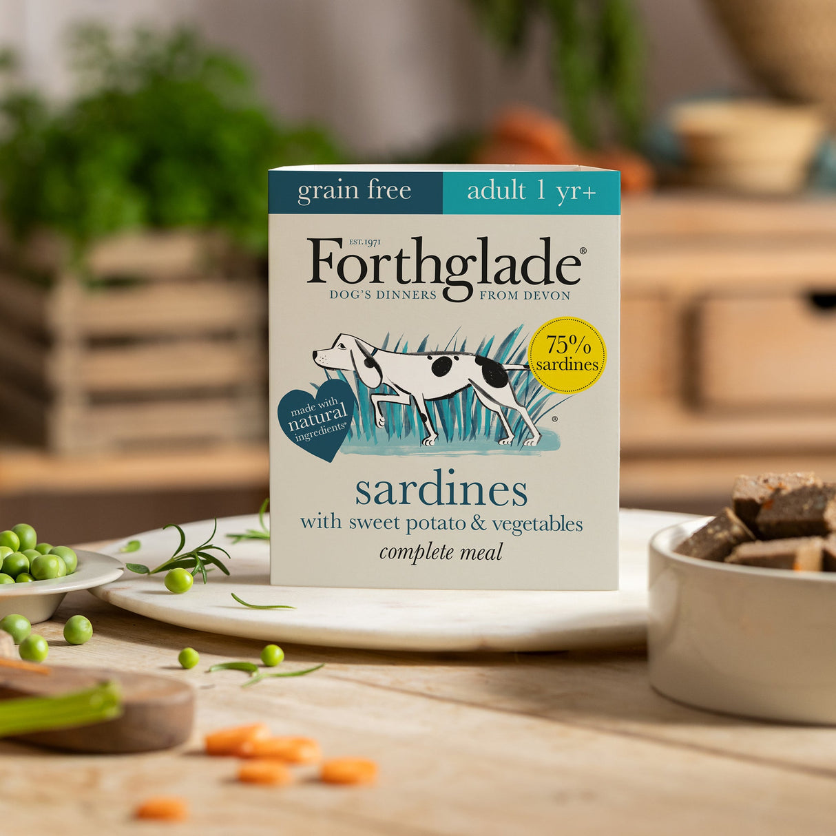 Forthglade Adult Dog Complete Grain Free Sardines with Sweet Potato & Veg Trays 18x395g